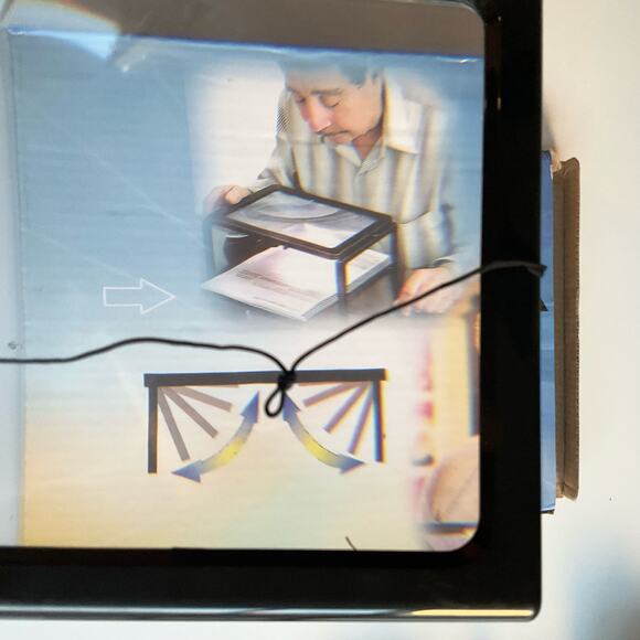 5X Large LED Hands-Free Full Page Magnifying Glass - Picture 4 of 5